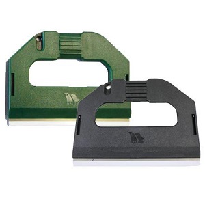 ナルビーのプロ用大型スクレーパーS-PRO（黒/グリーン）と別売り替刃